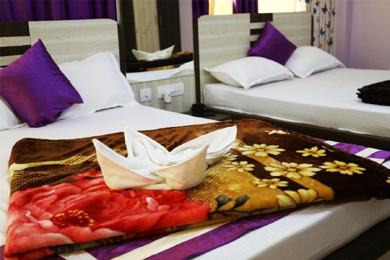 Hotel S.T. Apple Digha  Buitenkant foto