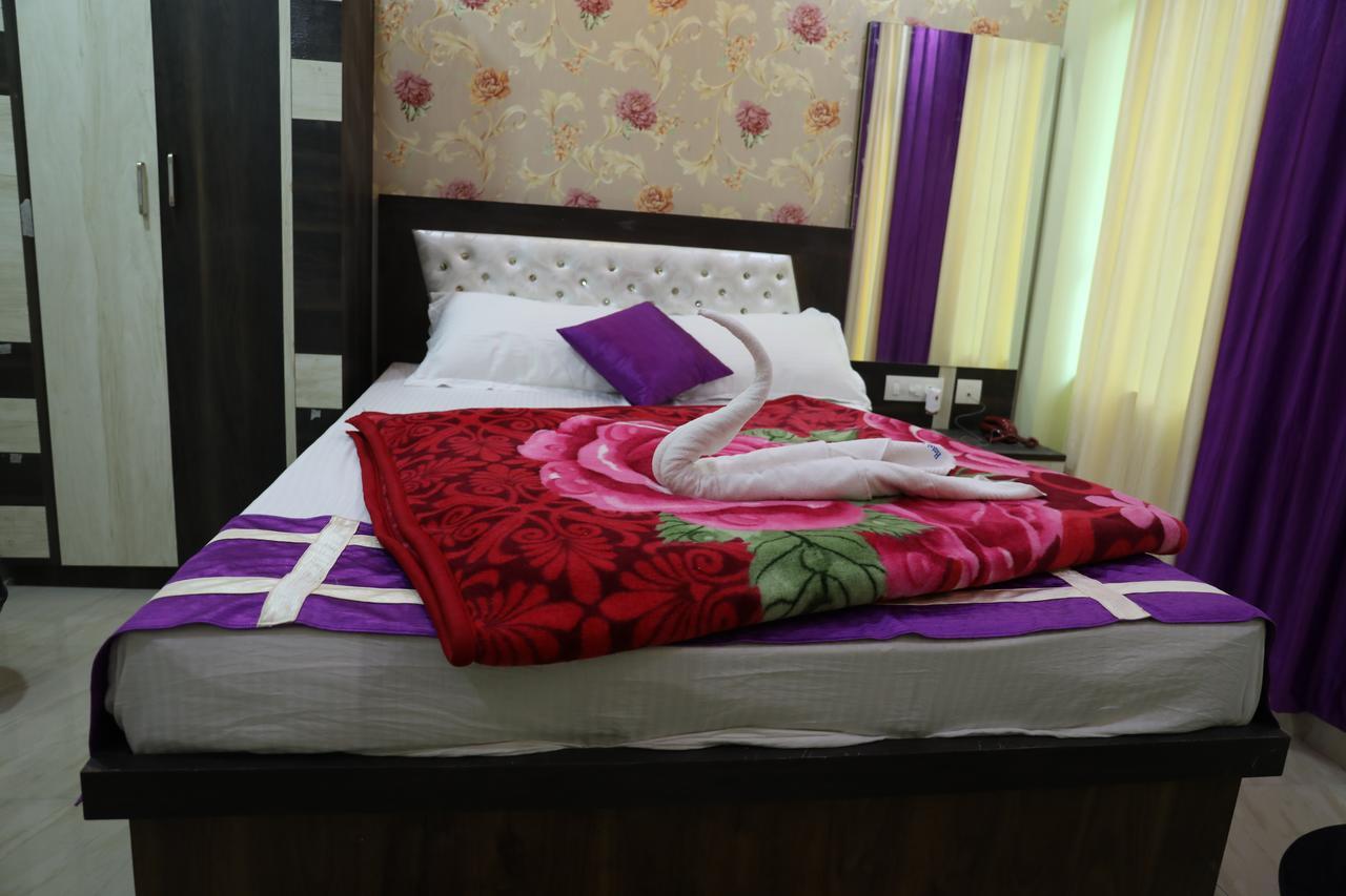Hotel S.T. Apple Digha  Buitenkant foto