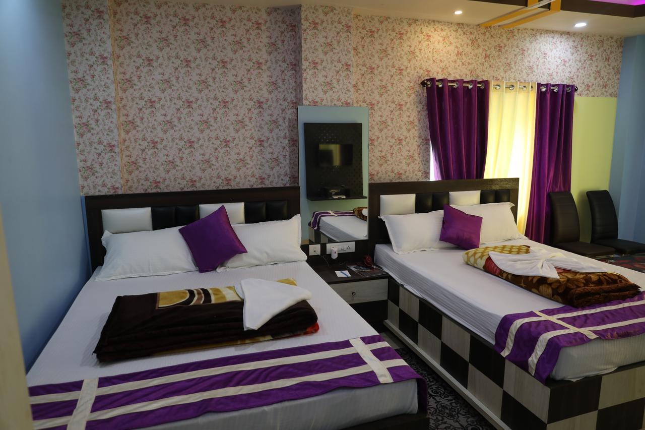 Hotel S.T. Apple Digha  Buitenkant foto