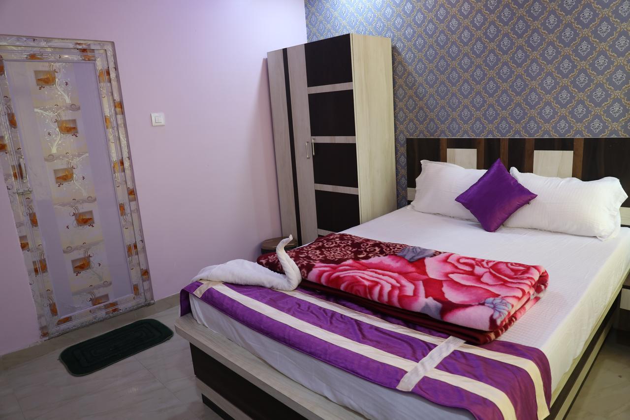 Hotel S.T. Apple Digha  Buitenkant foto