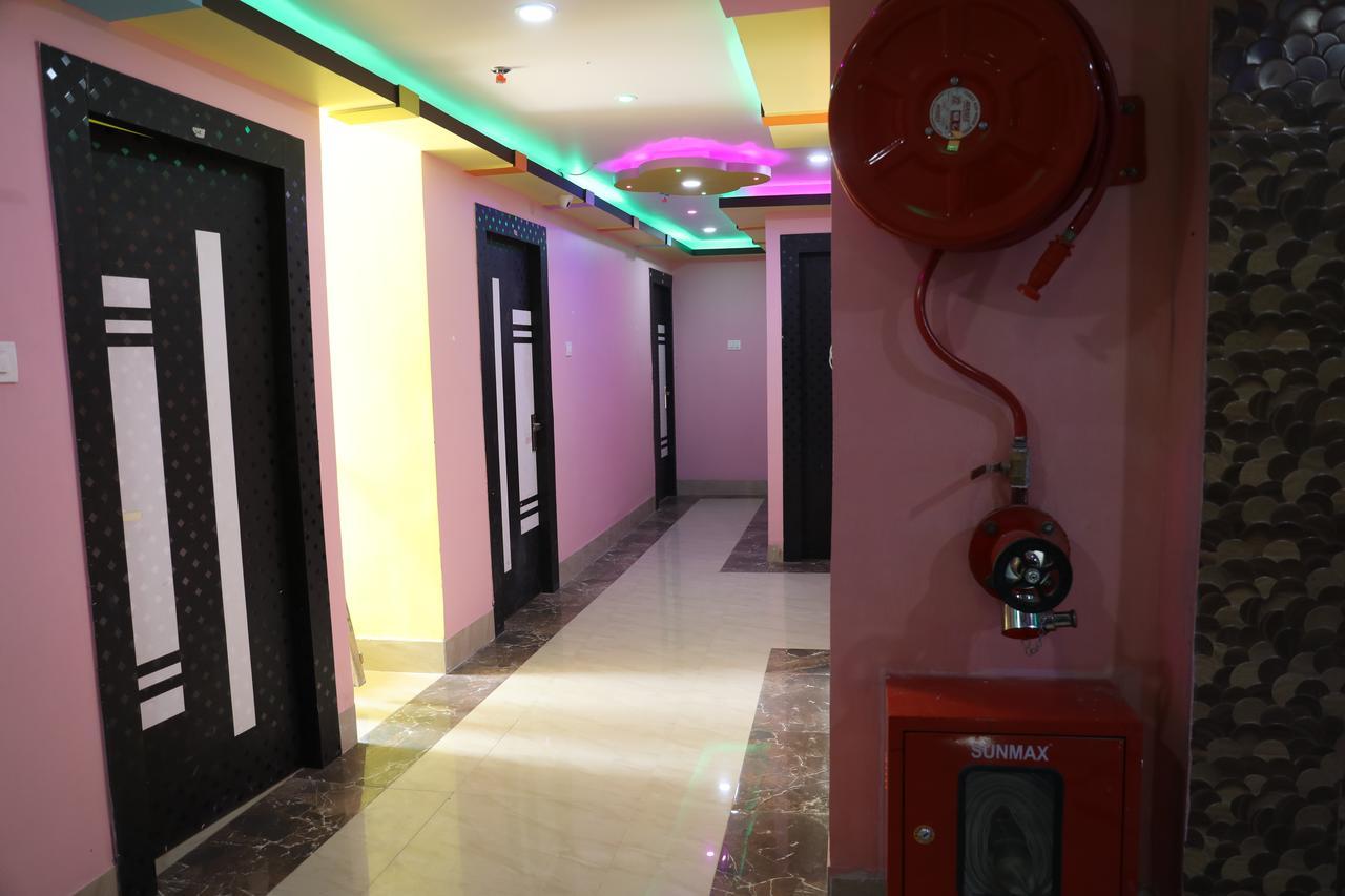 Hotel S.T. Apple Digha  Buitenkant foto