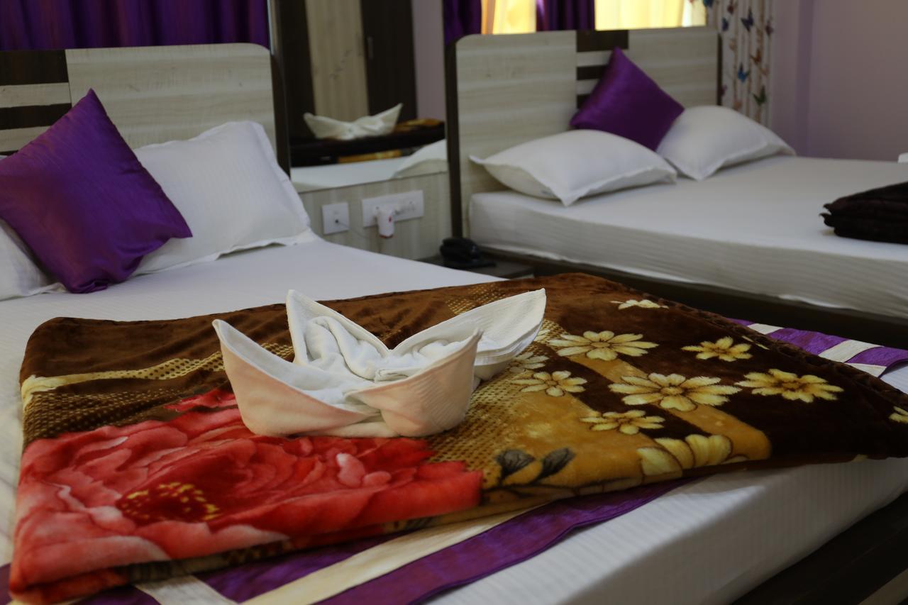 Hotel S.T. Apple Digha  Buitenkant foto